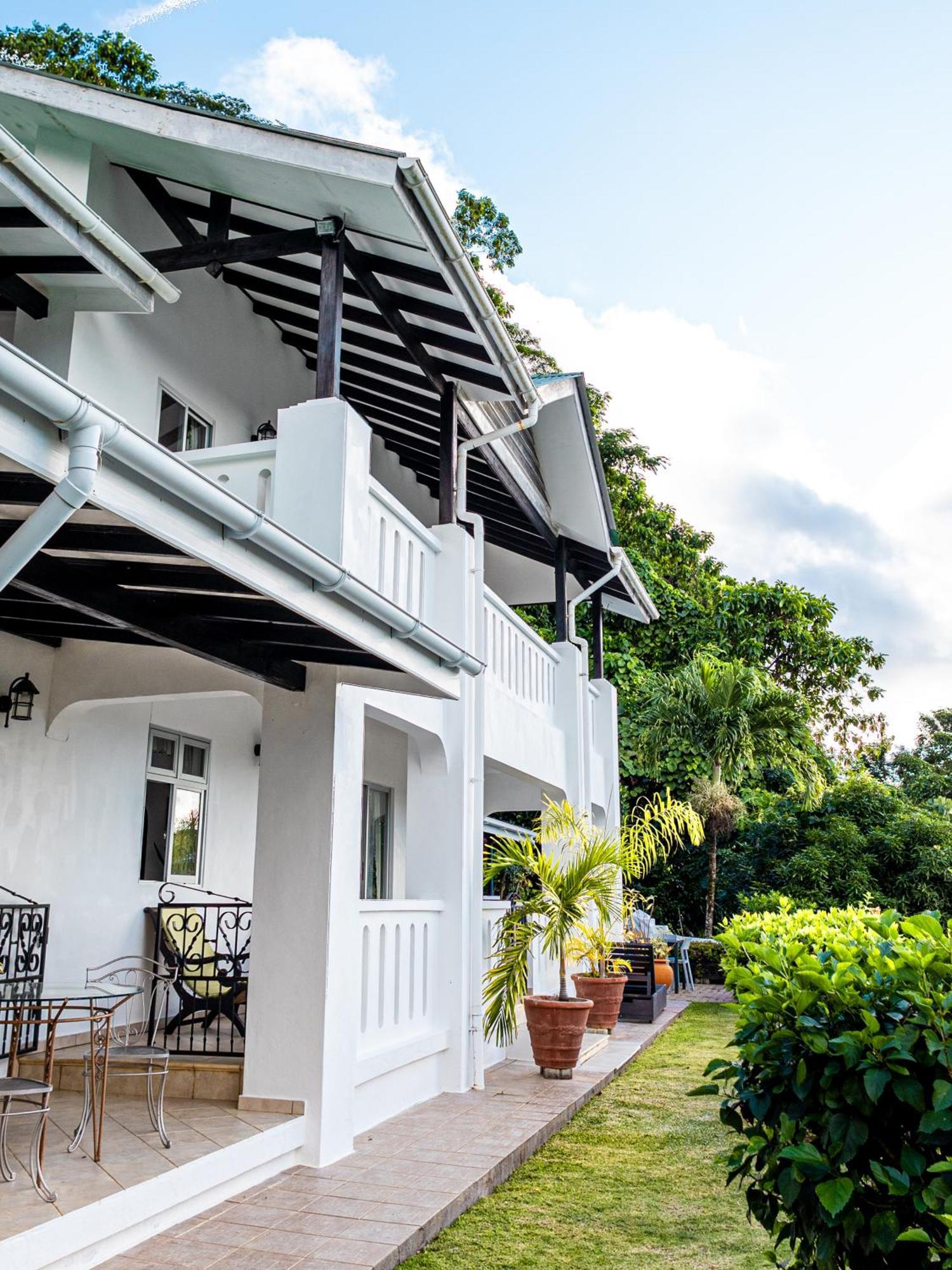 Bottle Palm Villa Victoria Exterior foto